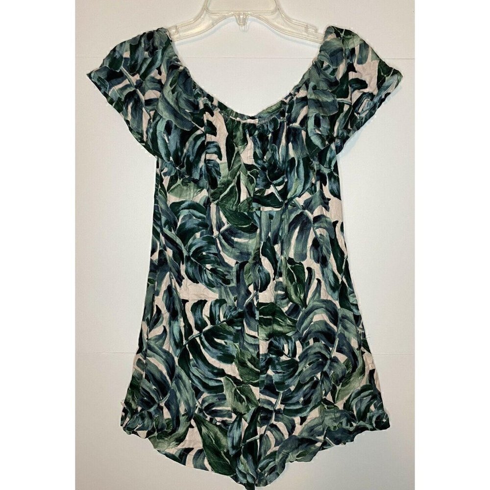 Olivaceous Off Shoulder Ruffle Top Shorts Romper Size Small Abstract Floral EUC